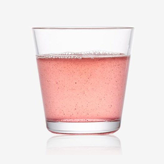 aqua-glow-ceramosides-lingonberry-drink-3