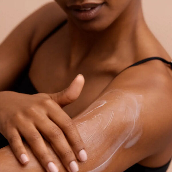amber-elixir-perfumed-body-cream-47012-oriflame-3